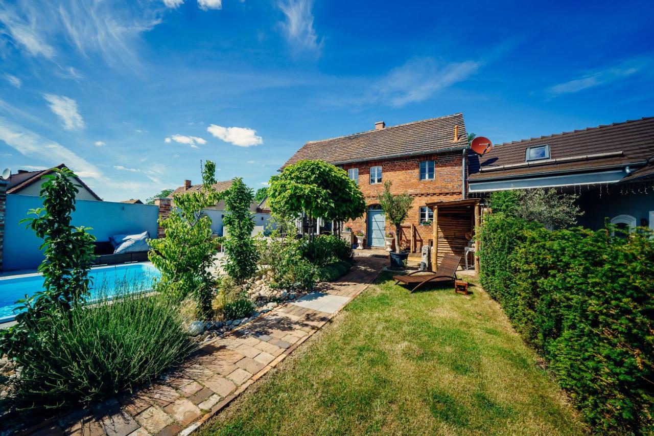 Alte Schmiede Mit Sauna, Pool Und Whirpool Im Aussenbereich Schoenstes Ferienhaus Der Lausitz Elsterheide Eksteriør billede